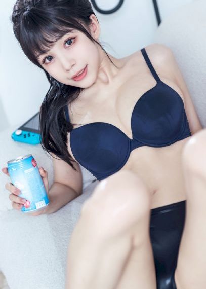 火山口的两个人