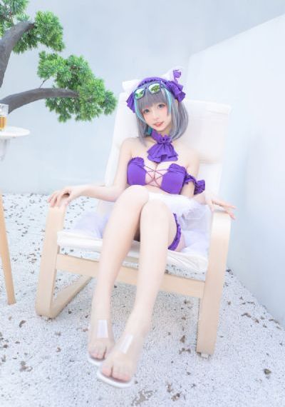 商务旅行戴绿帽子的女老板